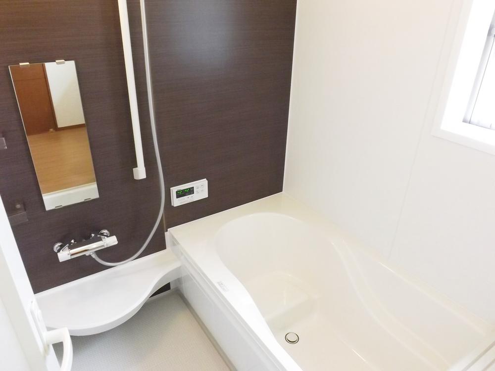 Same specifications photo (bathroom). Same specifications photo (bathroom) Bathroom heating dryer! Warm bath!