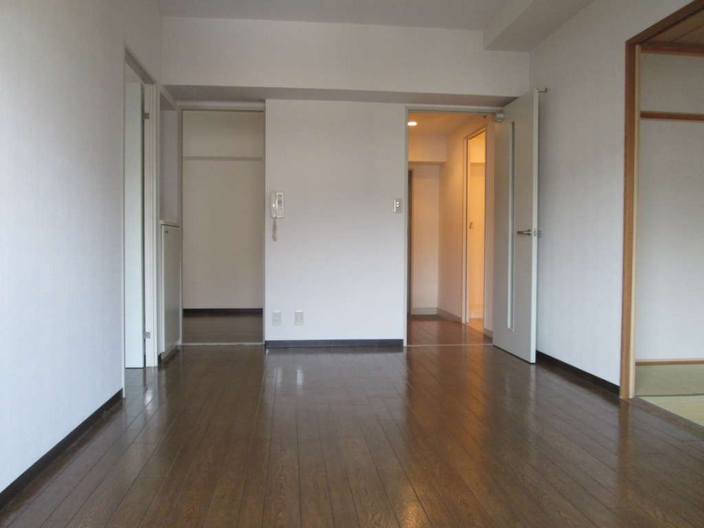 Living and room