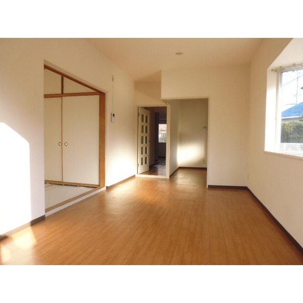 Living and room