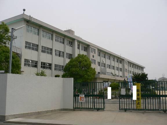 Primary school. Neyagawa 406m to stand Wako Elementary School
