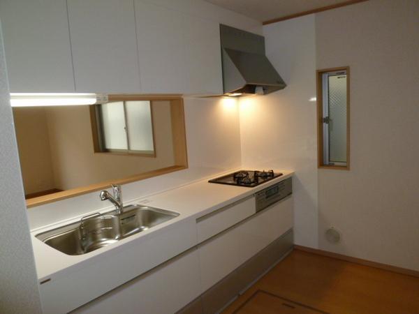 Kitchen. Your family close to face-to-face kitchen