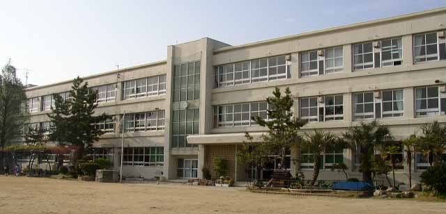 Primary school. 903m to Neyagawa Municipal Keimyung elementary school (elementary school)