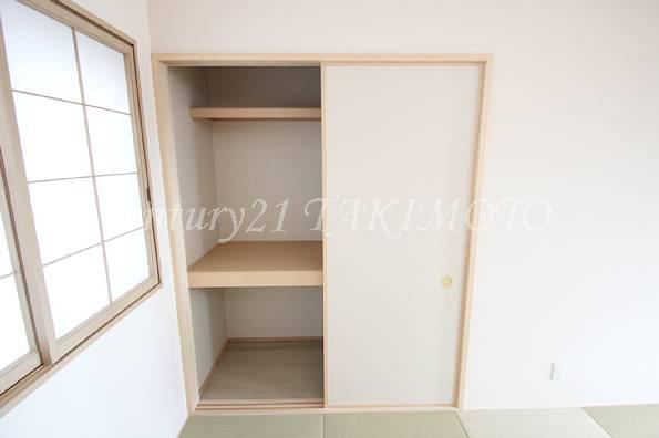Receipt. Is a Japanese-style room of storage! Futon can also be easily accommodated!