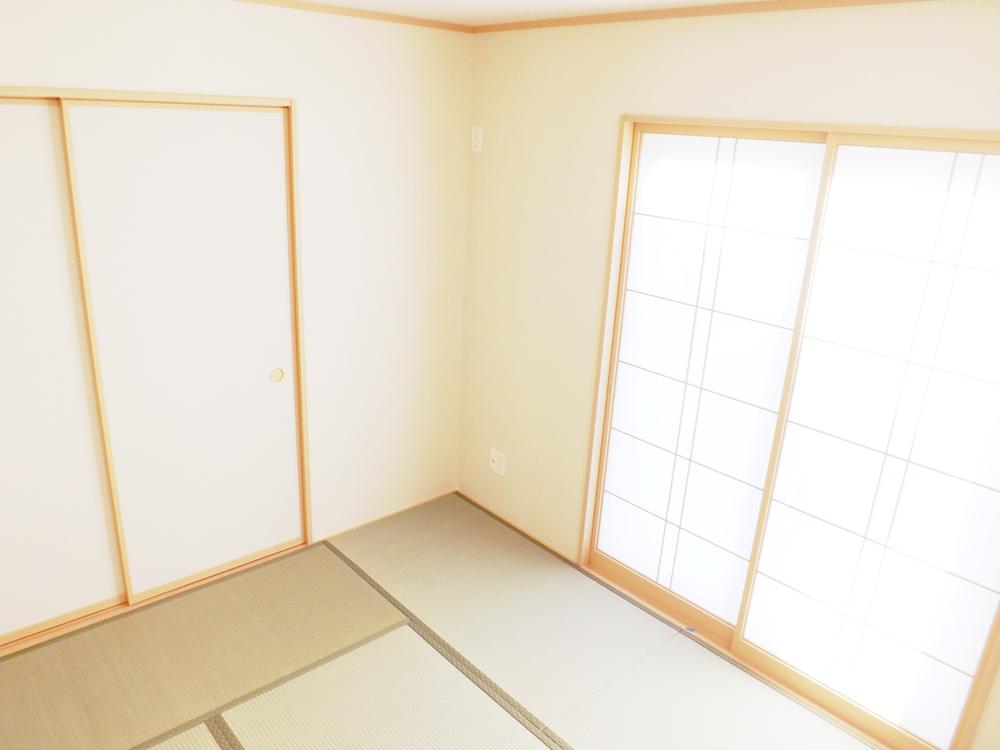 Non-living room. Local photos (Japanese-style)