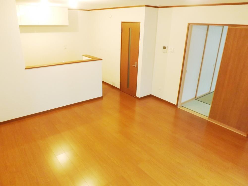 Living. Local photos (living) Unnecessary and easy care wax!