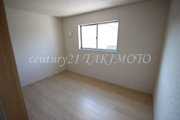 Non-living room. All room pair glass use! !