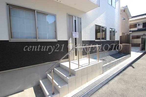 Entrance. Always bright entrance! !