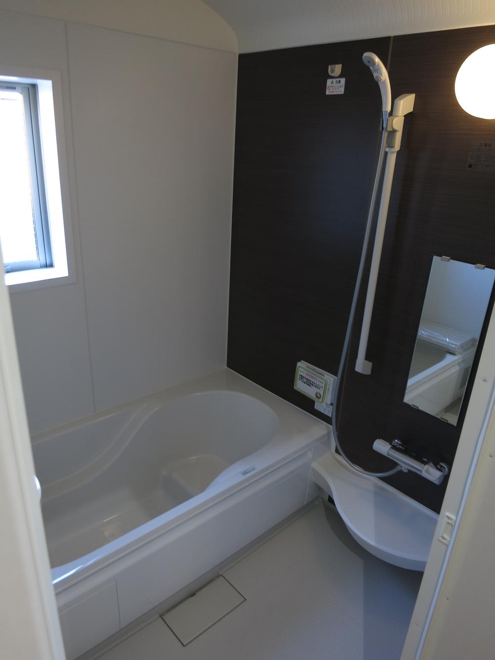 Bathroom. Indoor (12 May 2013) Shooting