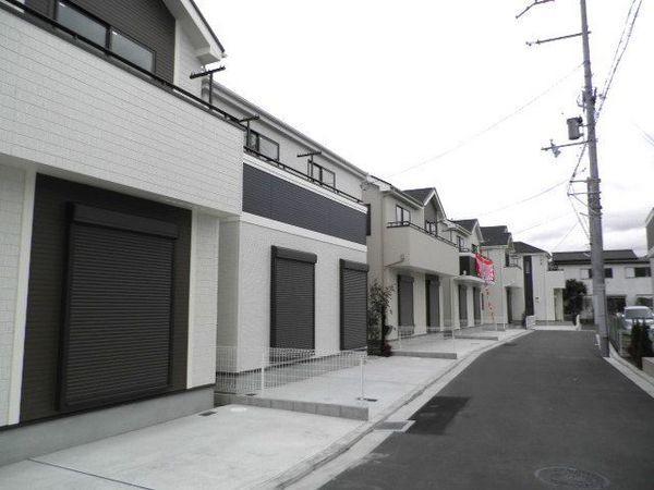 Local photos, including front road