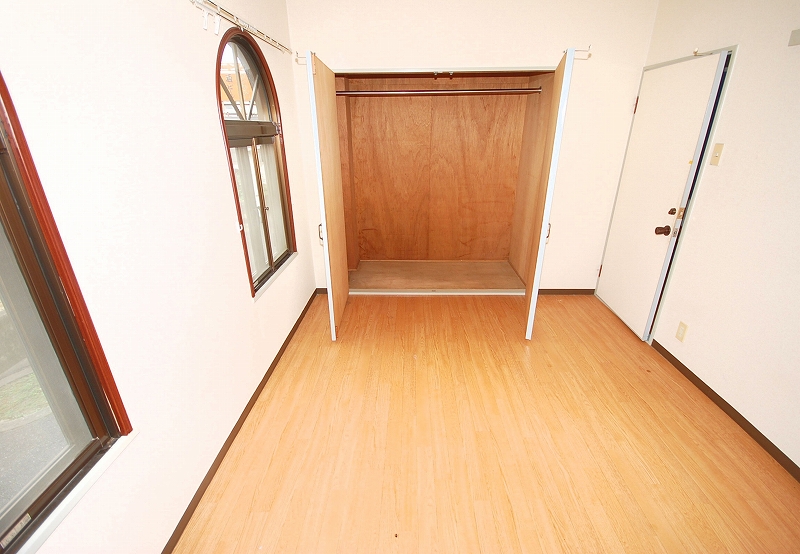 Other room space. Western-style housing