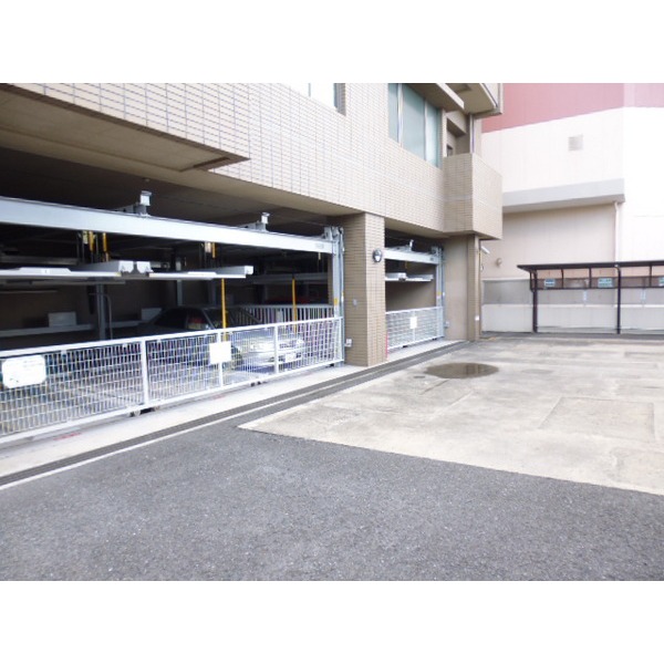 Parking lot