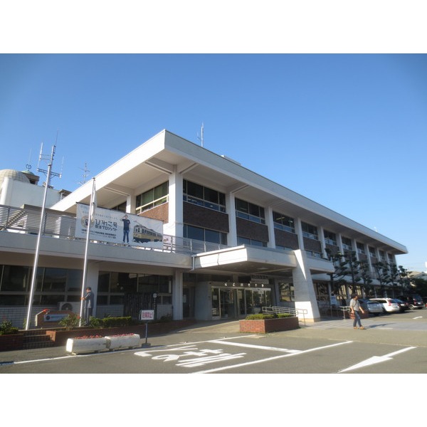 Government office. Neyagawa 2868m up to City Hall (government office)