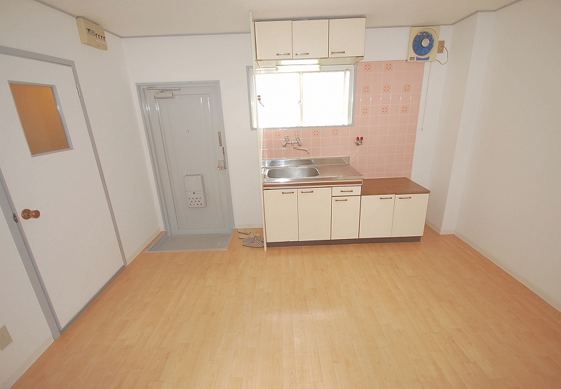 Kitchen. LDK