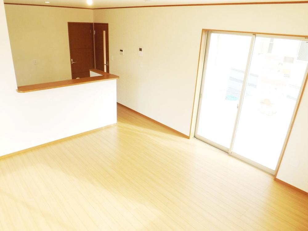 Living. Local photos (living) Unnecessary and easy care wax!