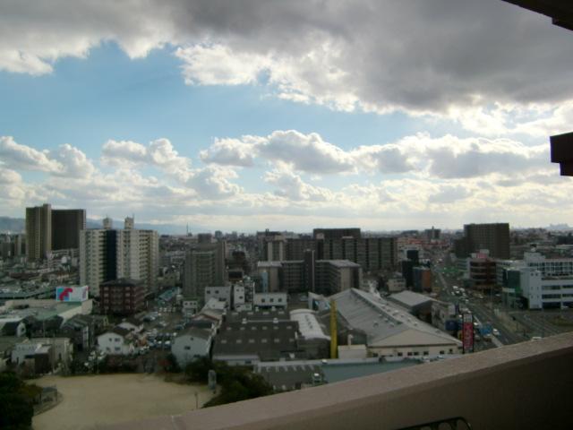 View photos from the dwelling unit. View from the site (December 2013) Shooting