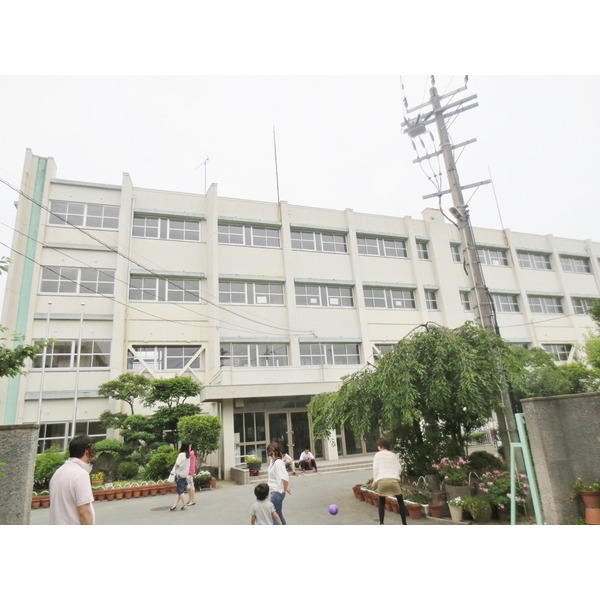 Primary school. 246m to Neyagawa Municipal Tai elementary school (elementary school)