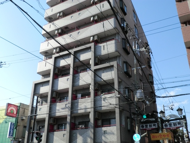 Building appearance. Burg phosphorus Court Korien