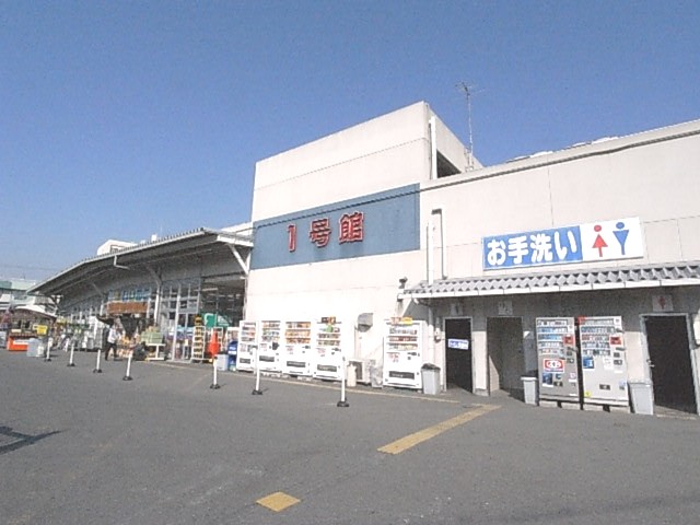 Home center. Home improvement Konan Neyagawa Ninna-ji Temple store up (home improvement) 1052m
