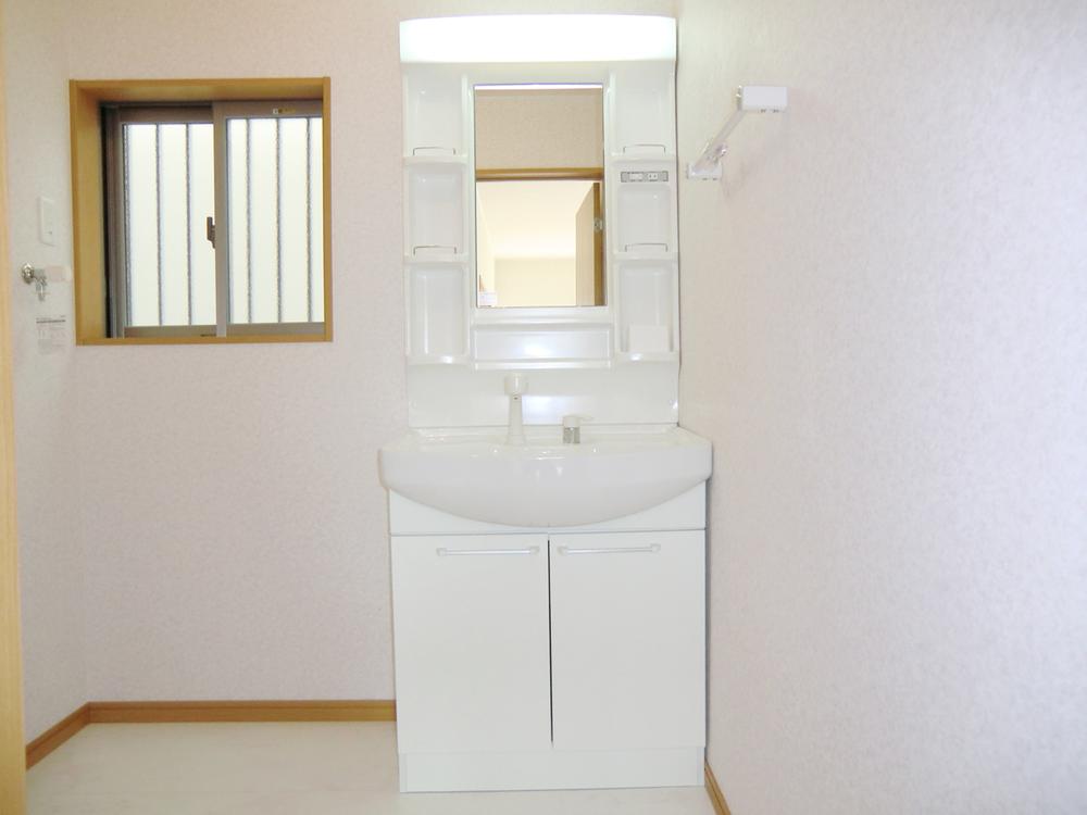 Other Equipment. Wash basin