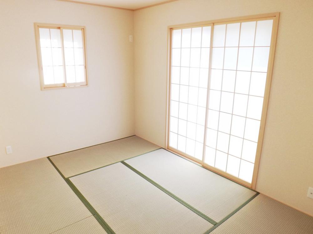 Other introspection. Same specifications photos (Japanese-style)