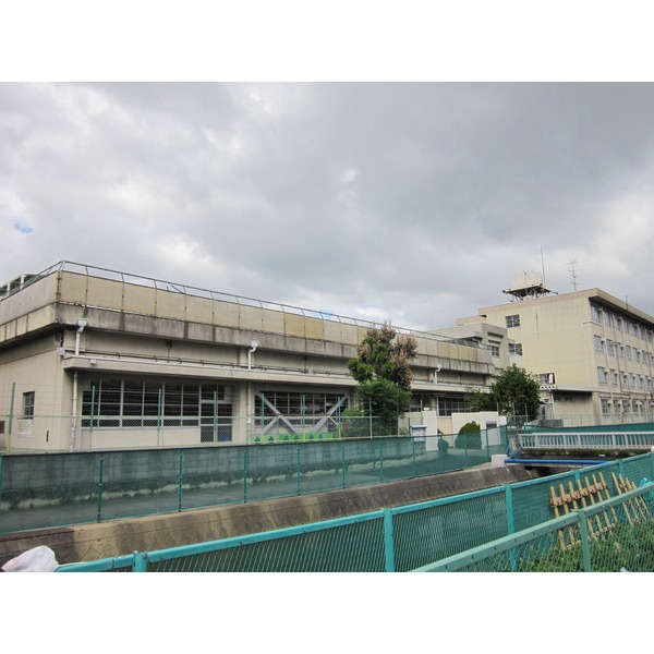 Primary school. 849m to Neyagawa Tateishi Tsu elementary school (elementary school)