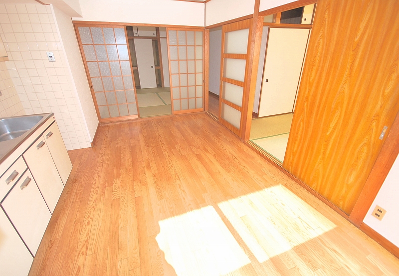 Kitchen. dining