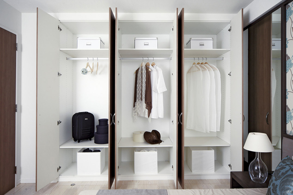 Receipt.  [closet] In Western-style system accommodated, Adopt a closet with hanger pipe. And the movable shelf also provided, You can use and clean (same specifications)