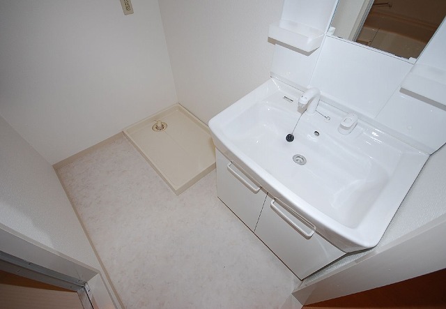 Washroom. Washroom