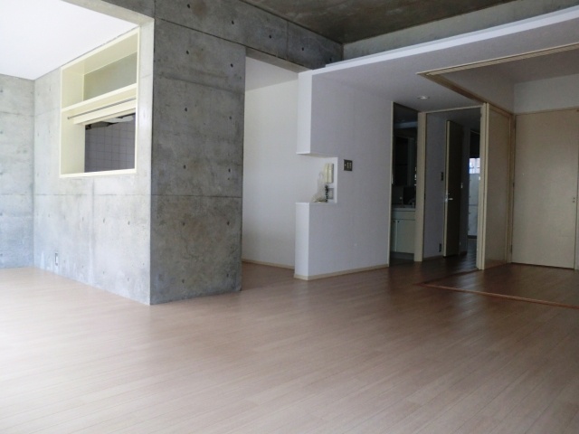 Living and room