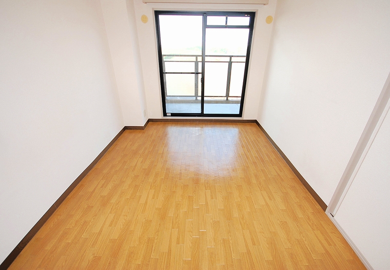 Other room space. Western-style 6.6 Pledge