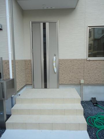 Entrance. Entrance door