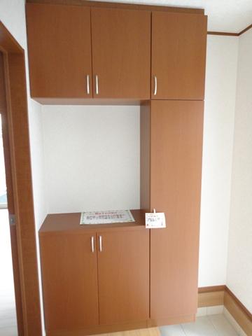 Receipt. Entrance storage