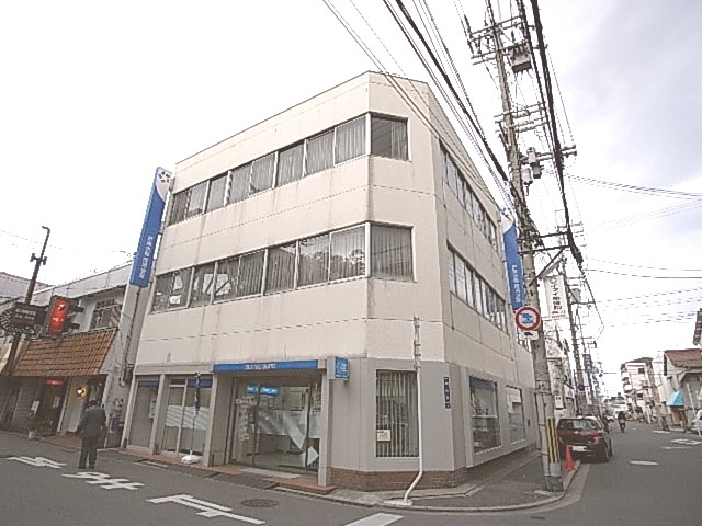 Bank. Settsu Suitoshin'yokinko Kaori 314m to the branch (Bank)
