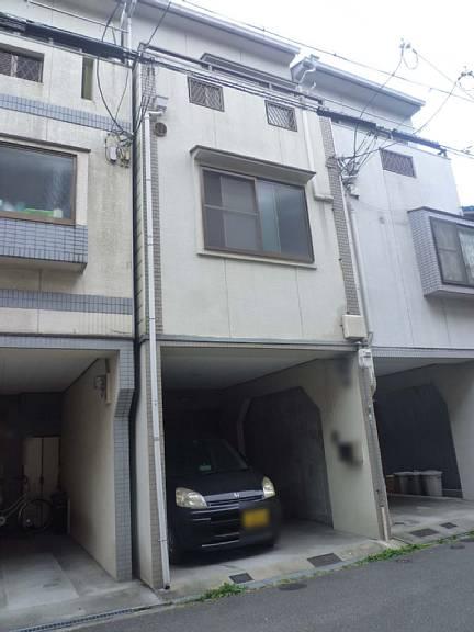 Local photos, including front road. Spacious 5DK! !