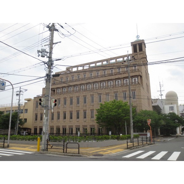 Government office. Neyagawa 1857m up to City Hall (government office)