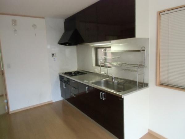 Kitchen. Storage space plenty, Easy-to-use wide type of kitchen