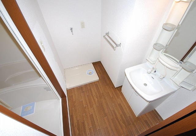 Washroom. Washroom