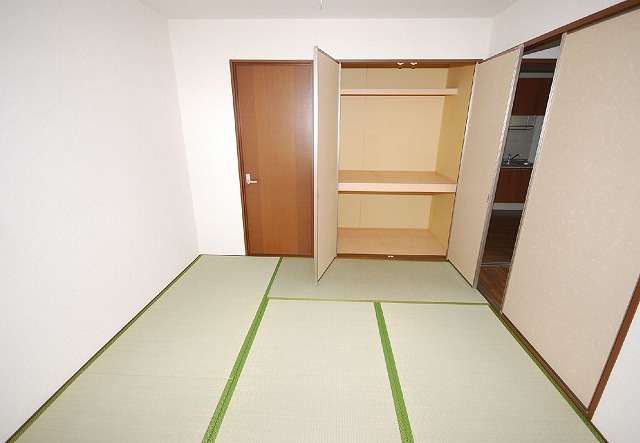 Receipt. Japanese-style room ・ closet