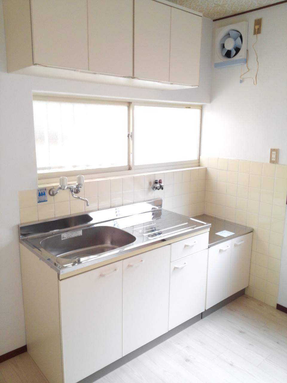 Kitchen. It is still unused kitchen!