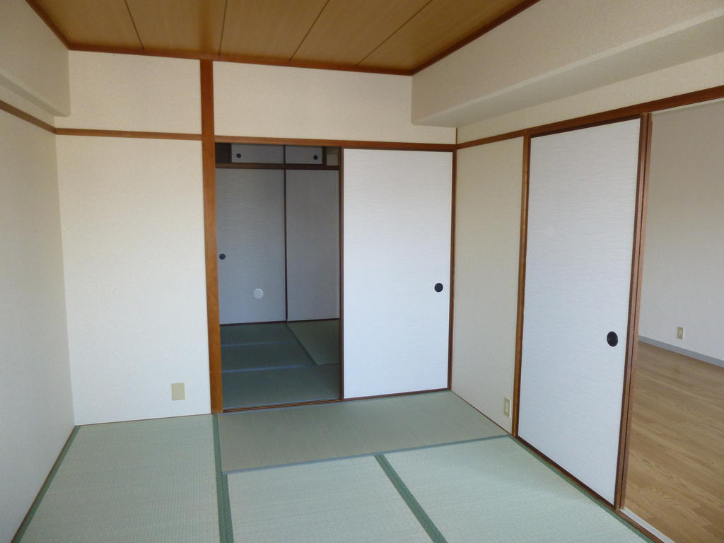 Living and room