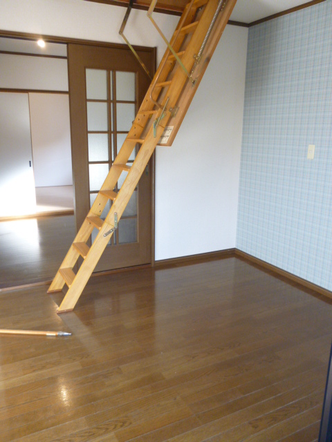 Other room space. Western style room