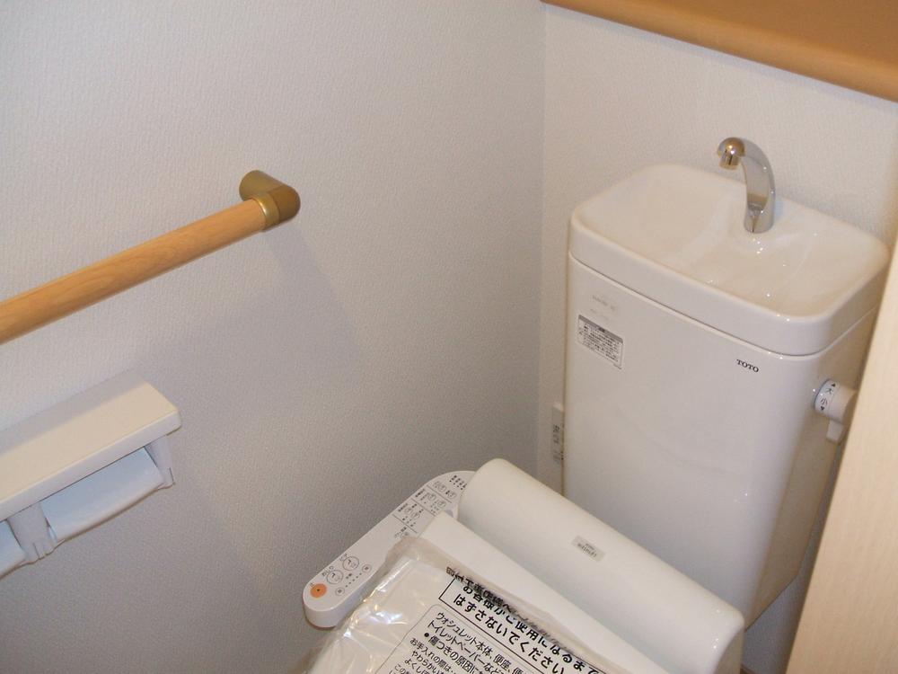 Toilet.  ◆ Toilet same specifications