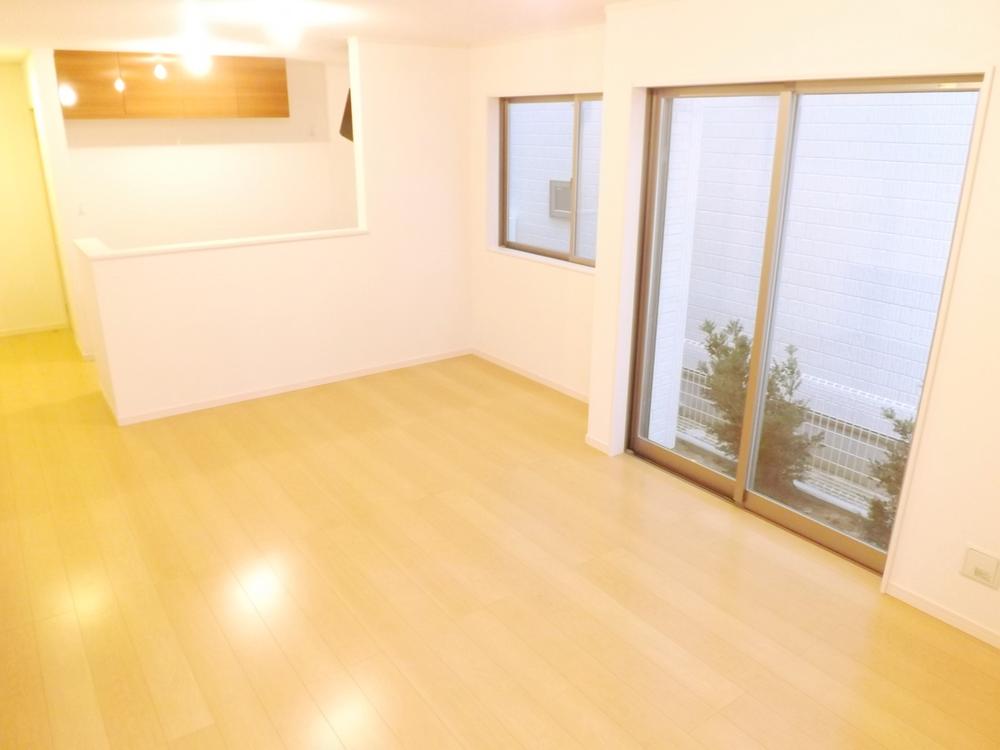 Living. Local photos (living) Unnecessary and easy care wax!