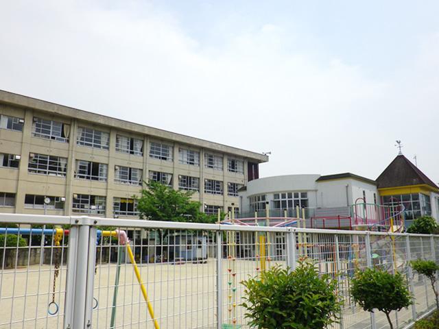 kindergarten ・ Nursery. Neyagawa Tatsukita to kindergarten 1121m