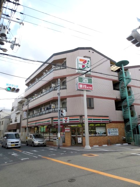 Convenience store. Seven-Eleven Neyagawa Kayashimaminami store up (convenience store) 513m