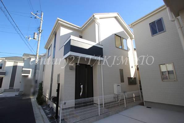 Local photos, including front road. Front road 4.7m spacious! !