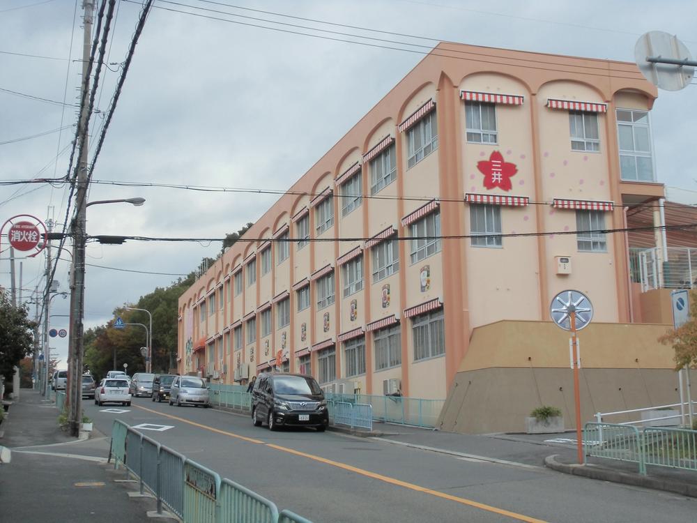 kindergarten ・ Nursery. 645m to Mitsui center kindergarten