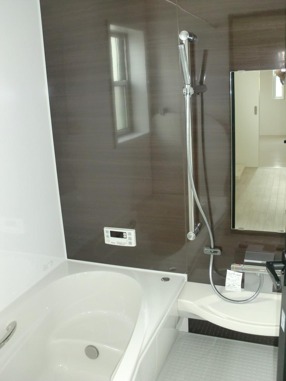 Same specifications photo (bathroom). Add-fired function ・ With bathroom dryer!