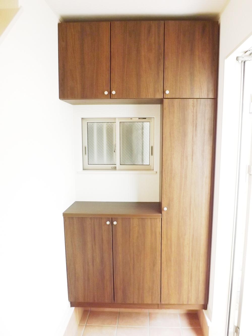 Same specifications photos (Other introspection). Same specifications photos (entrance)