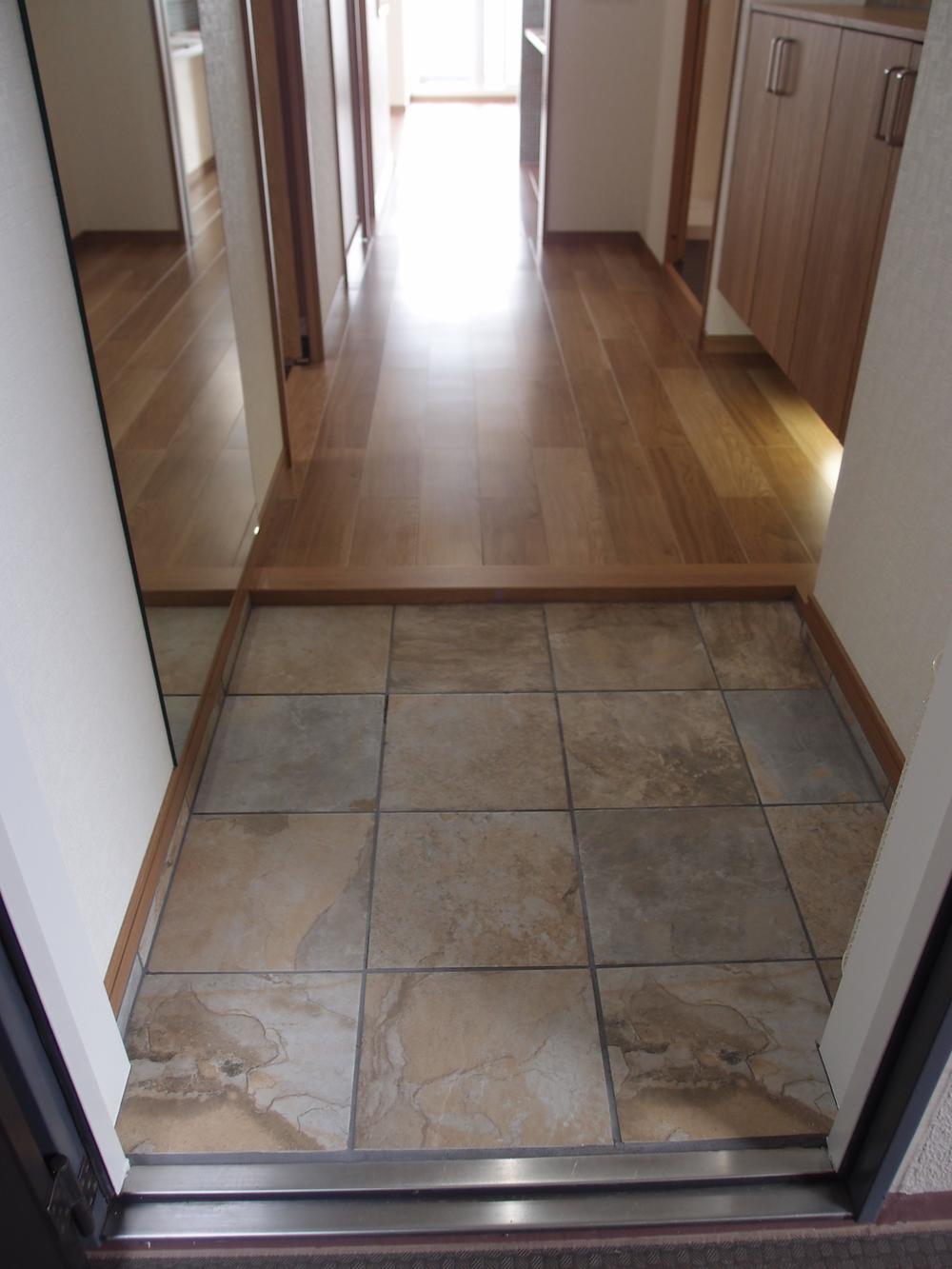 Entrance. Of course, durability and beauty!